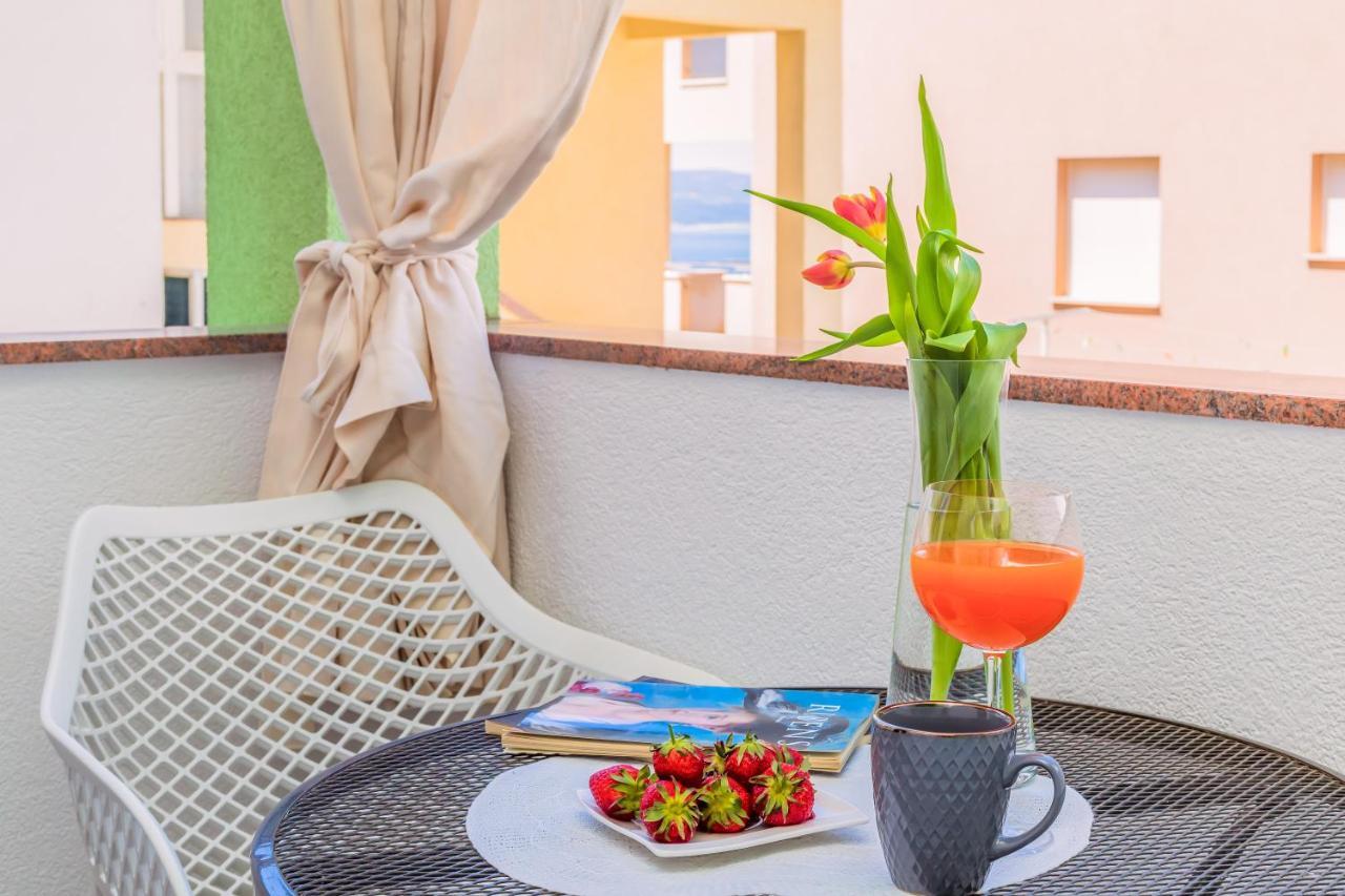 Apartmani Nikola Baška Voda Exterior foto